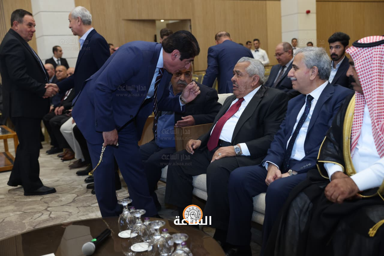 Madar Al-Saa Images 0.901048643930352