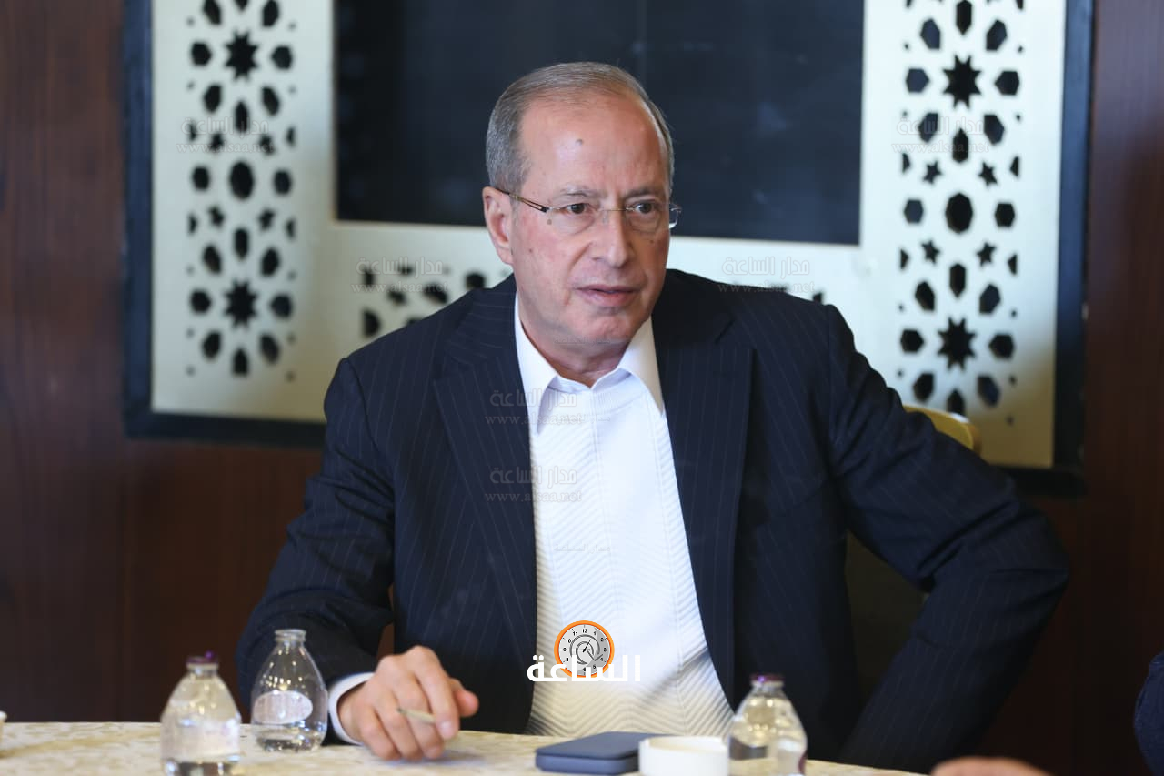 Madar Al-Saa Images 0.6263469876222437