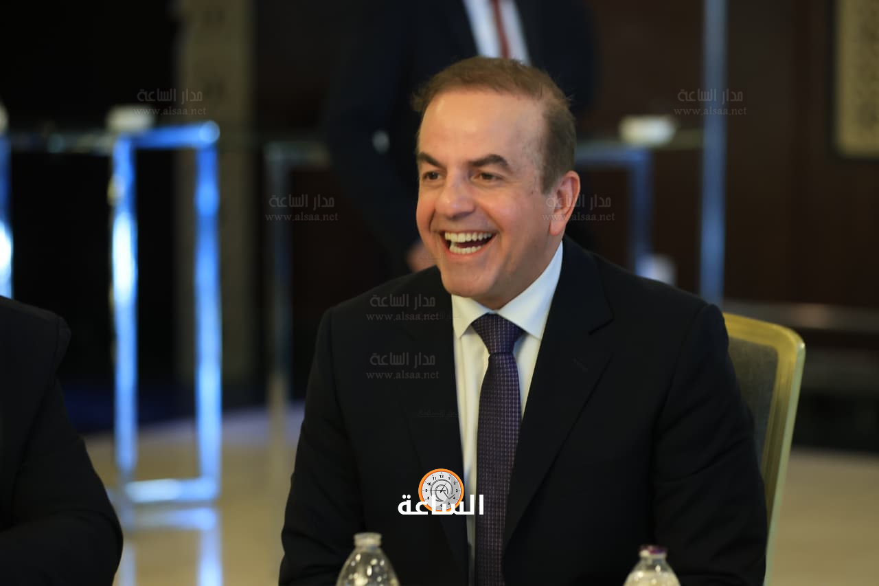 Madar Al-Saa Images 0.10864656583801702