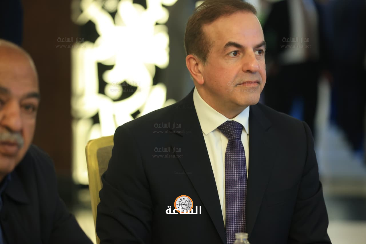 Madar Al-Saa Images 0.3703141145721591