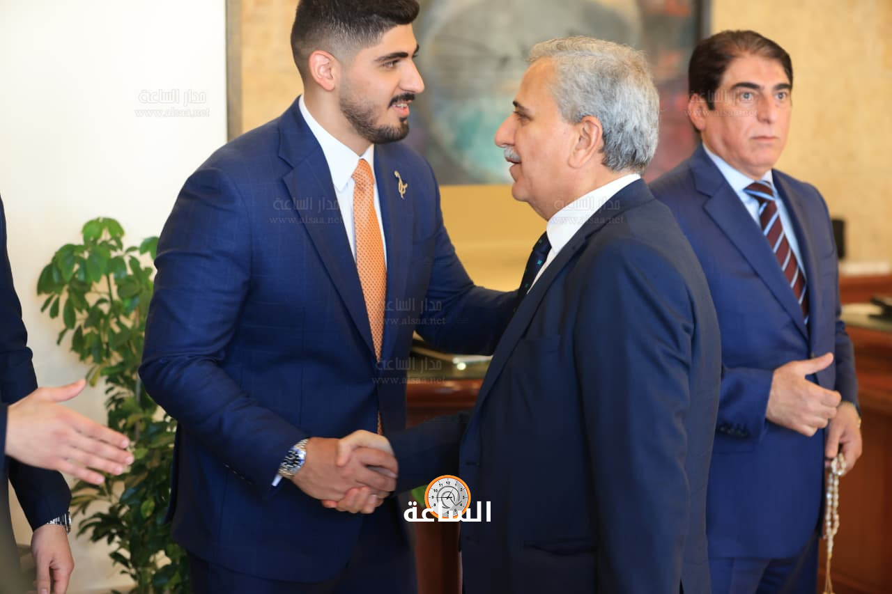 Madar Al-Saa Images 0.461651744922273