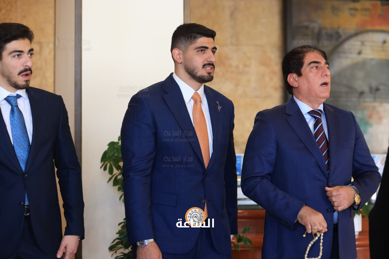 Madar Al-Saa Images 0.9004490734467221