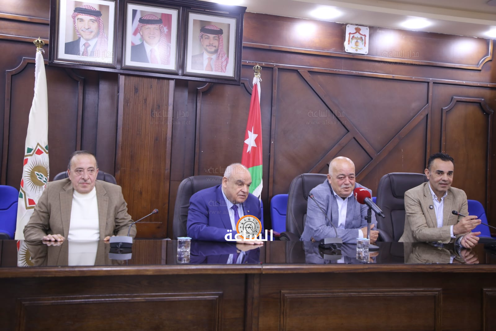 Madar Al-Saa Images 0.39283700509139474