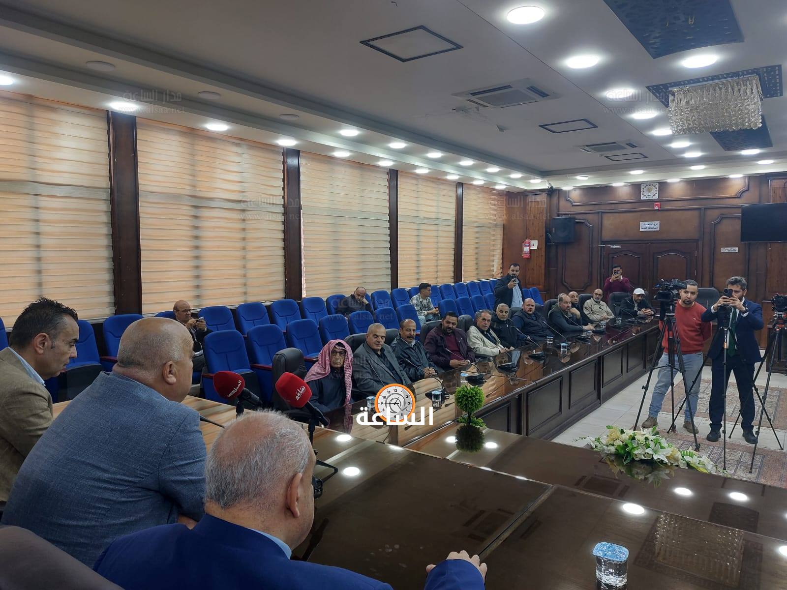 Madar Al-Saa Images 0.632123025750874