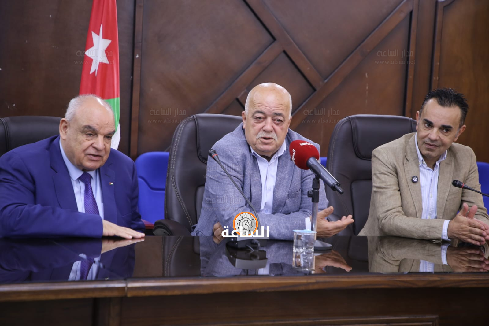 Madar Al-Saa Images 0.958445201639048