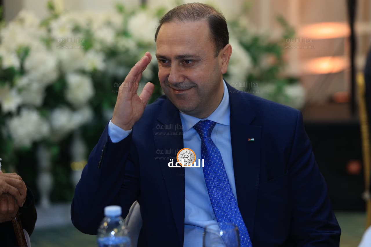 Madar Al-Saa Images 0.918662115389542