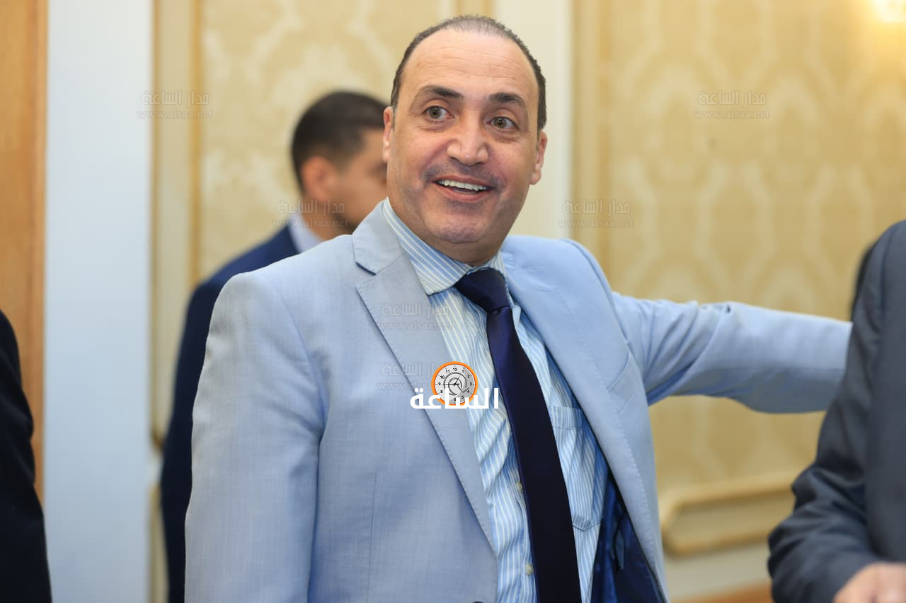 Madar Al-Saa Images 0.3219043239861318