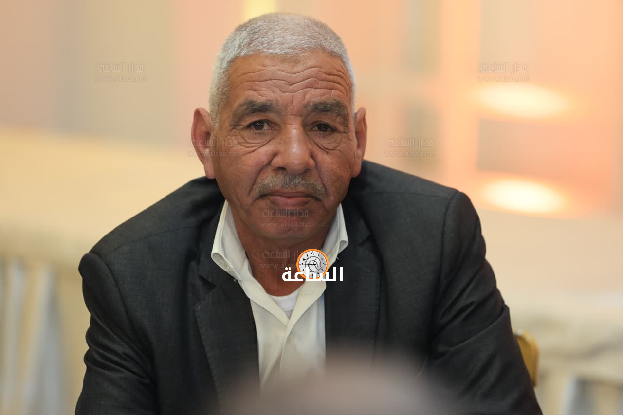 Madar Al-Saa Images 0.13168038043582764