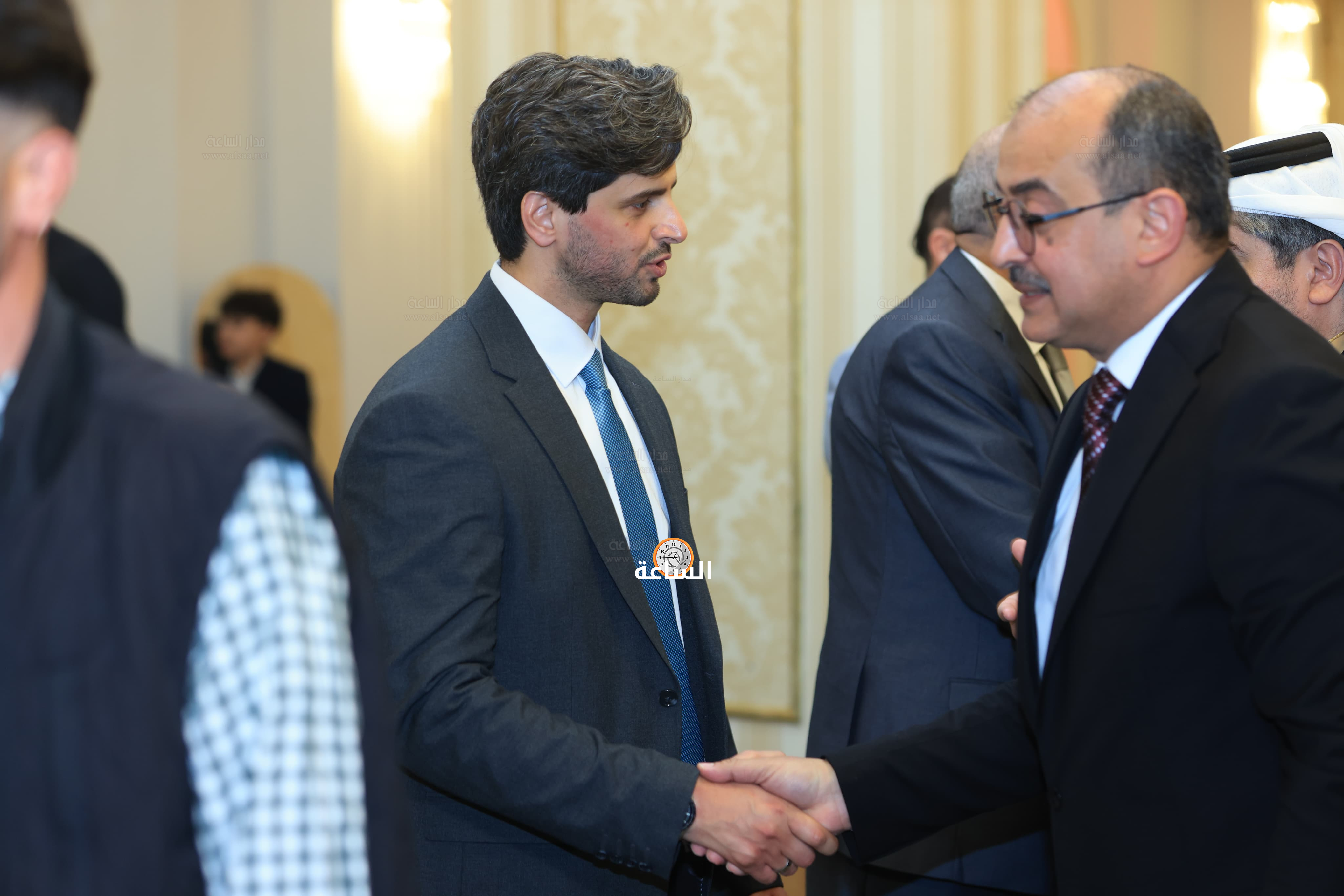 Madar Al-Saa Images 0.9286328747707421