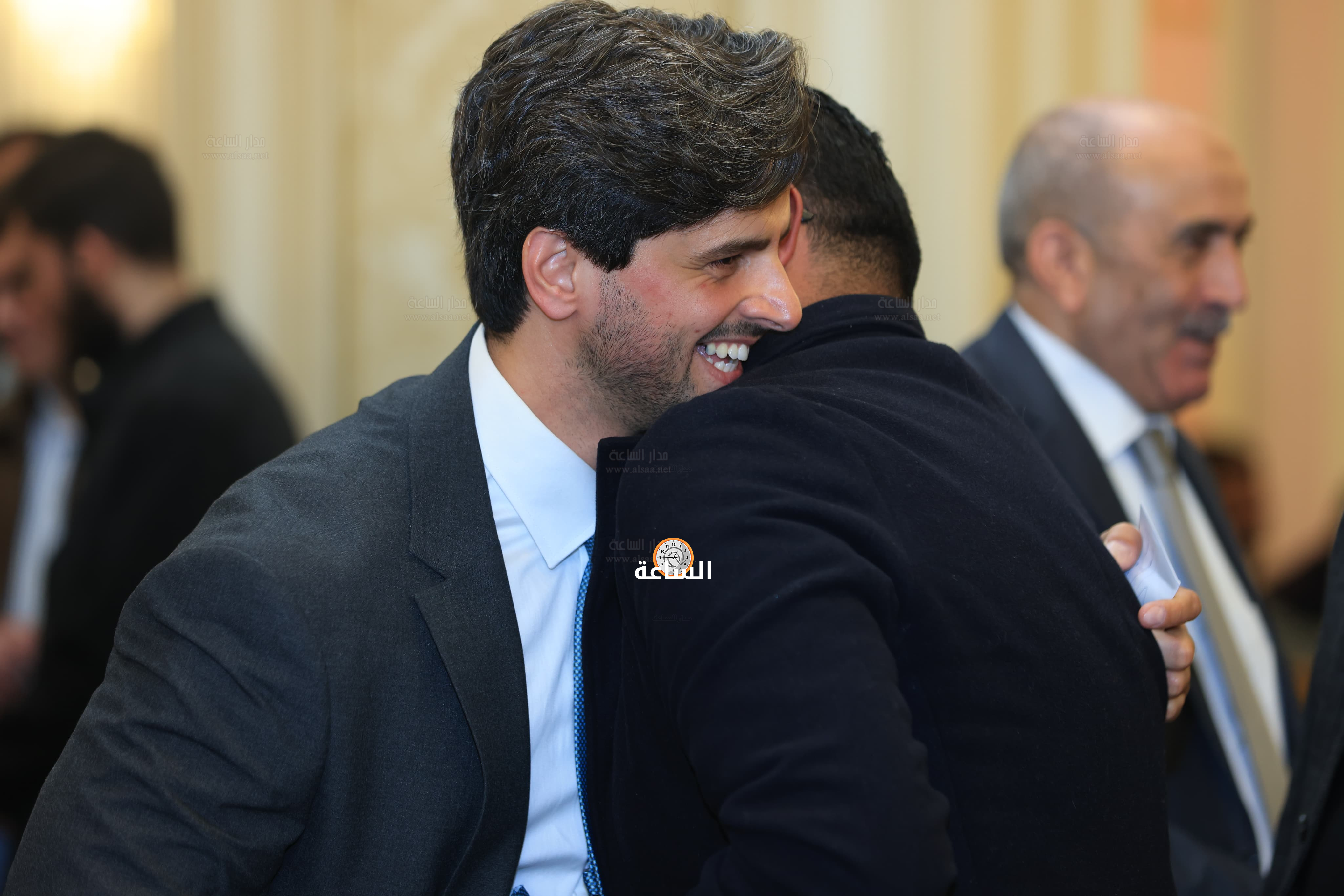 Madar Al-Saa Images 0.9219235457500068