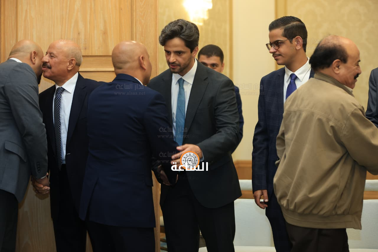 Madar Al-Saa Images 0.9755071565119223