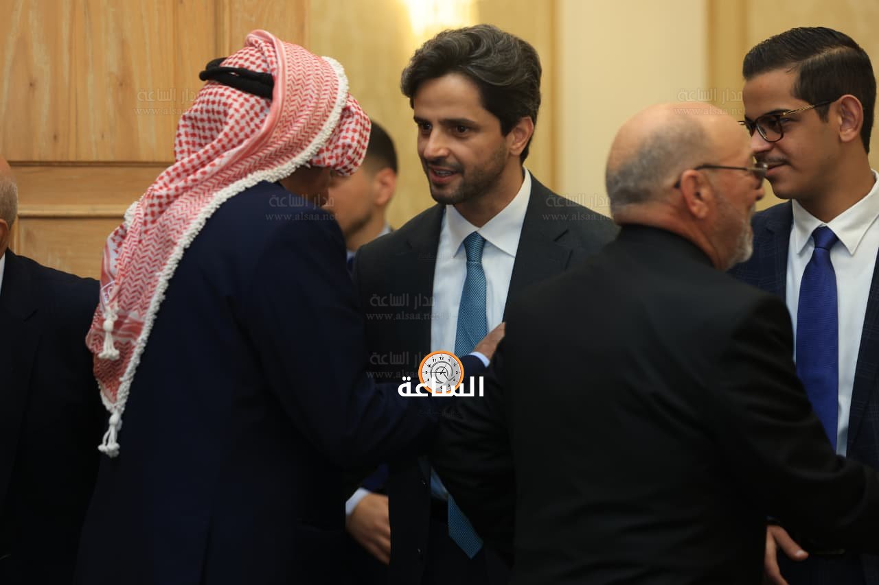 Madar Al-Saa Images 0.7670735000087168