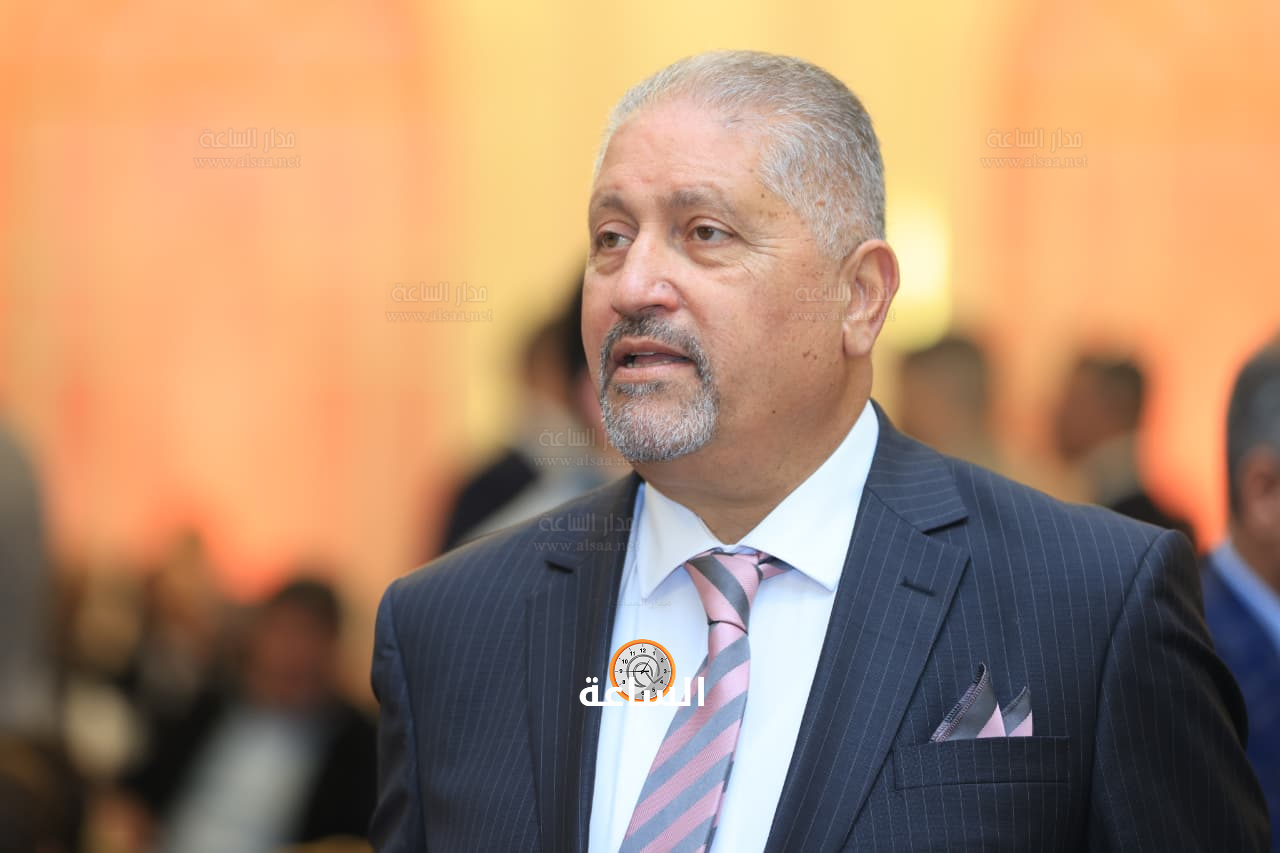 Madar Al-Saa Images 0.695959529773965