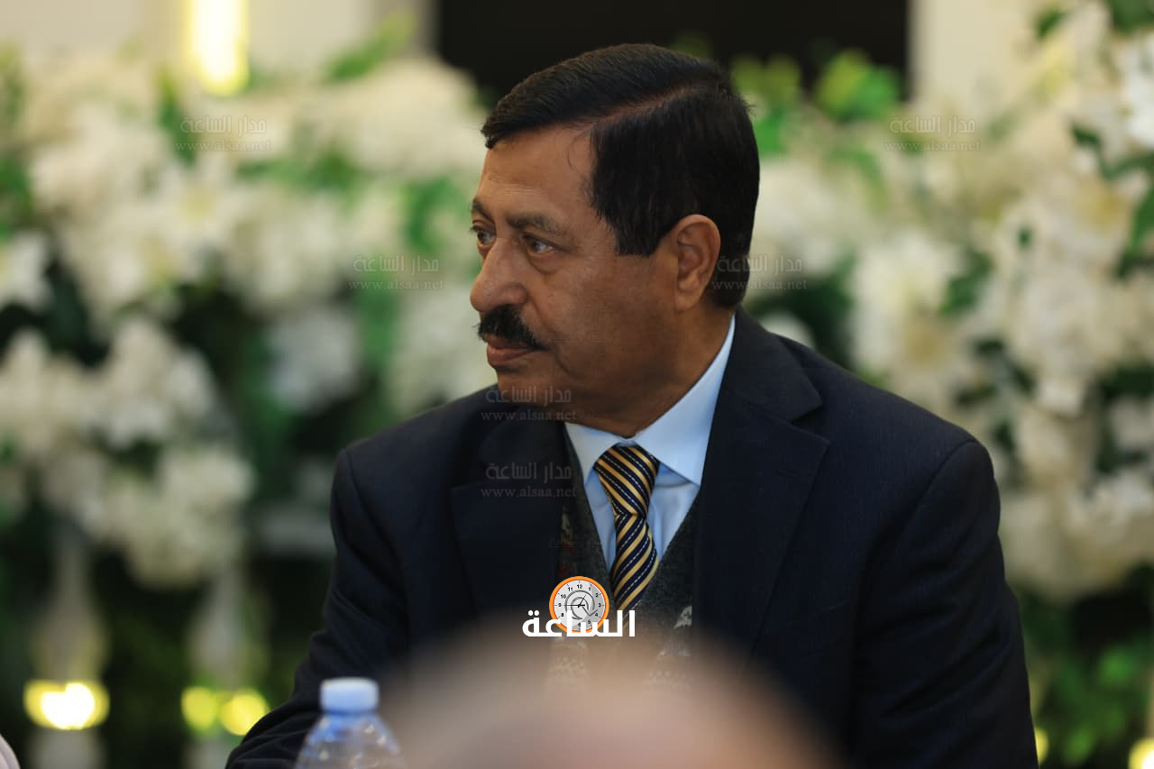 Madar Al-Saa Images 0.036872039593765615