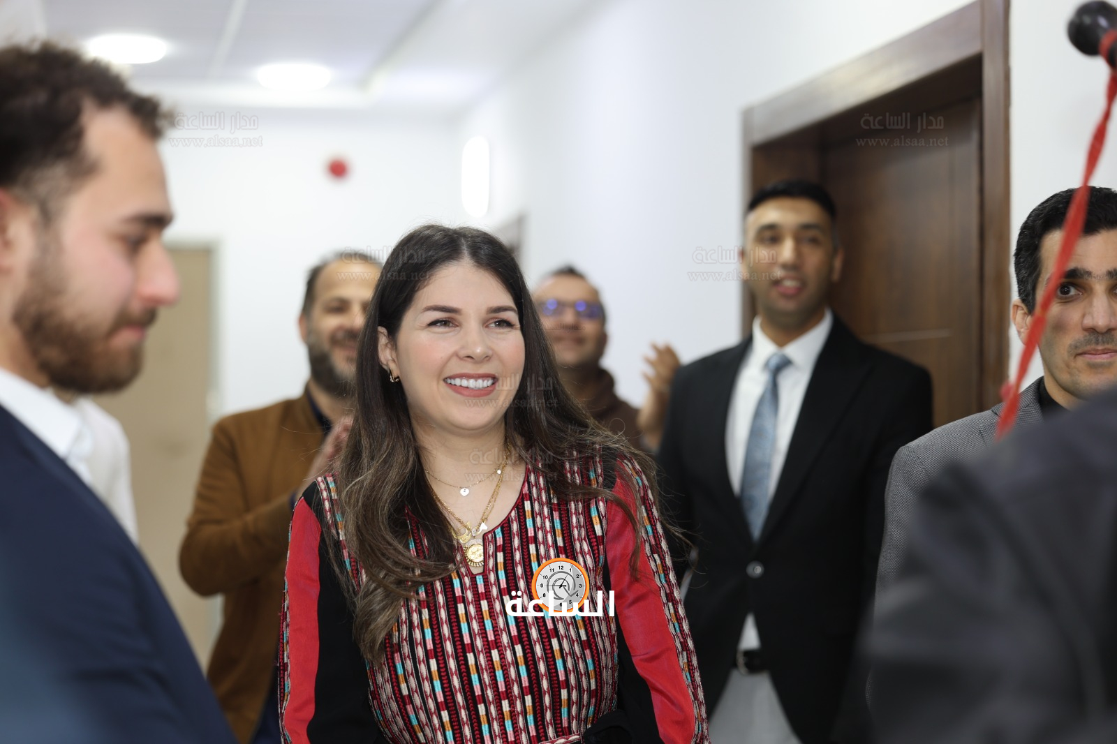 Madar Al-Saa Images 0.8506329286367