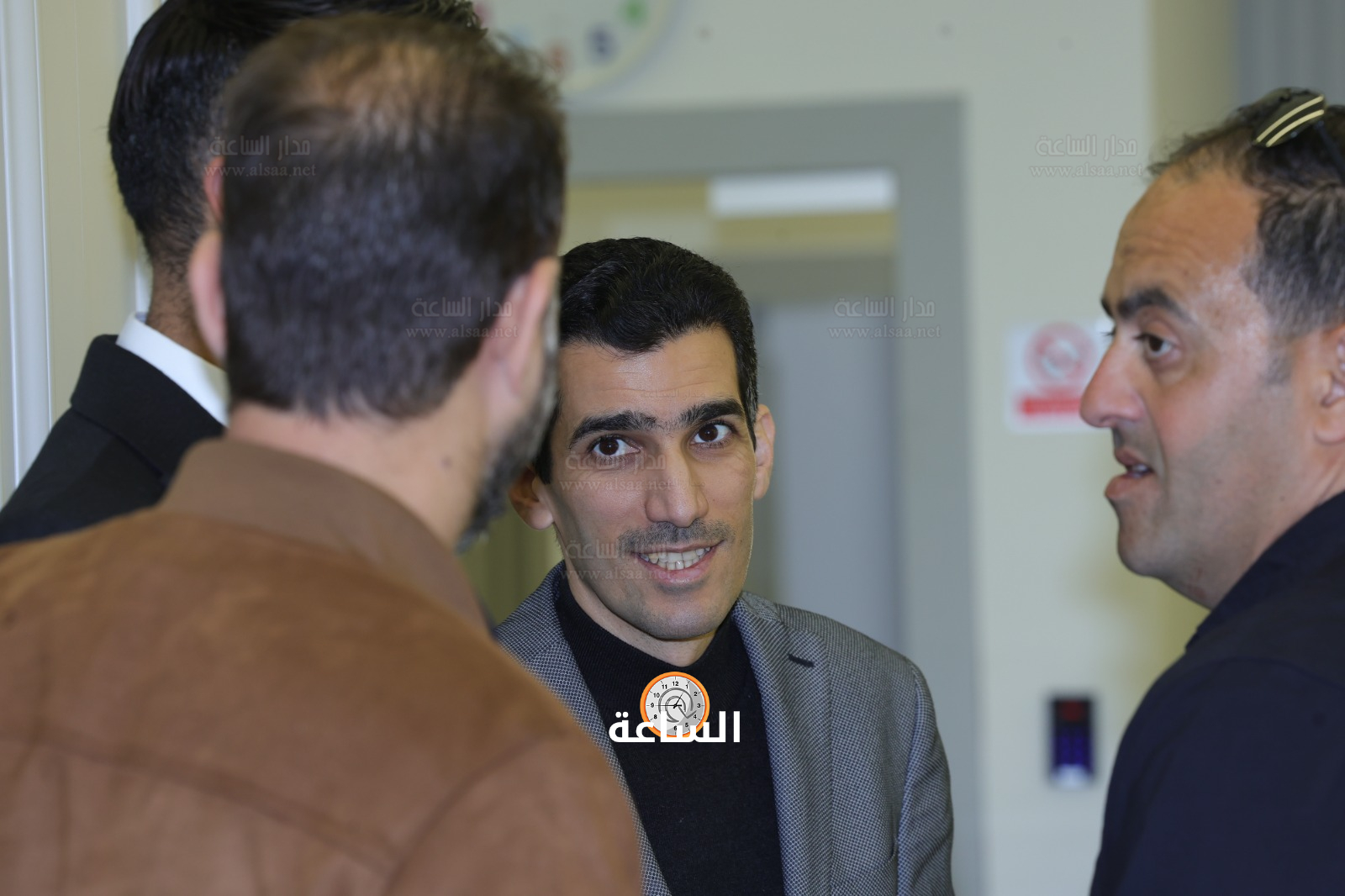 Madar Al-Saa Images 0.42397796524508