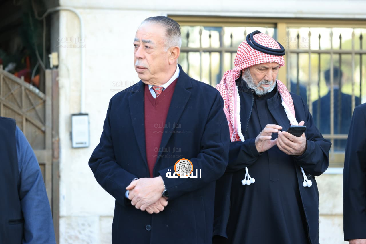 Madar Al-Saa Images 0.3748207657927085