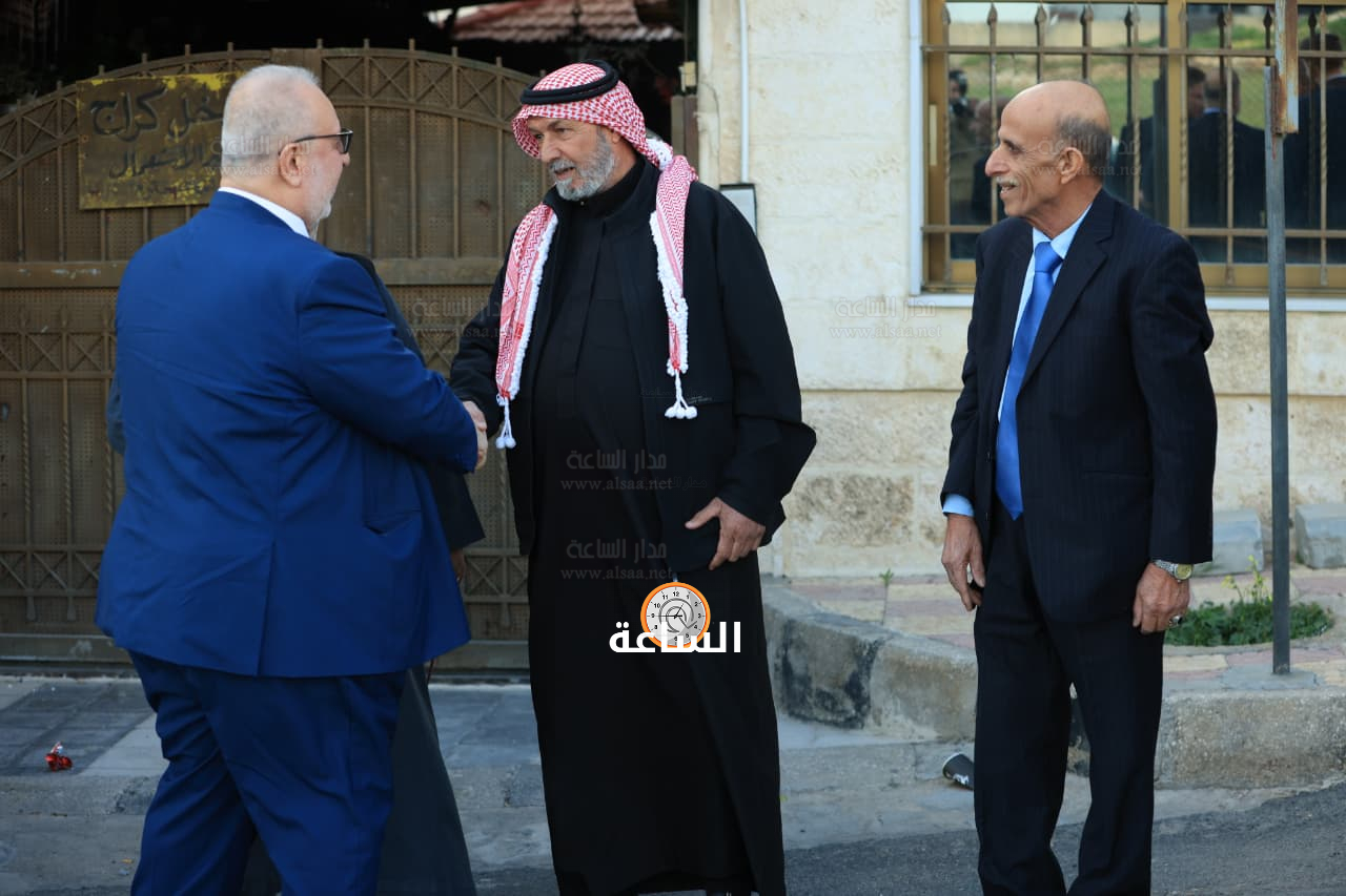 Madar Al-Saa Images 0.125880807841259