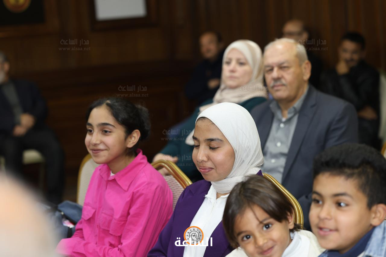 Madar Al-Saa Images 0.37802249698703405