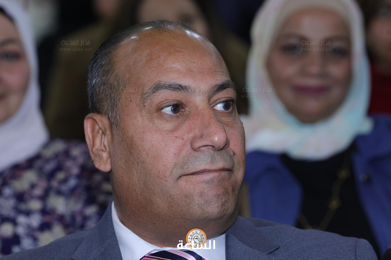 Madar Al-Saa Images 0.46735553059174617