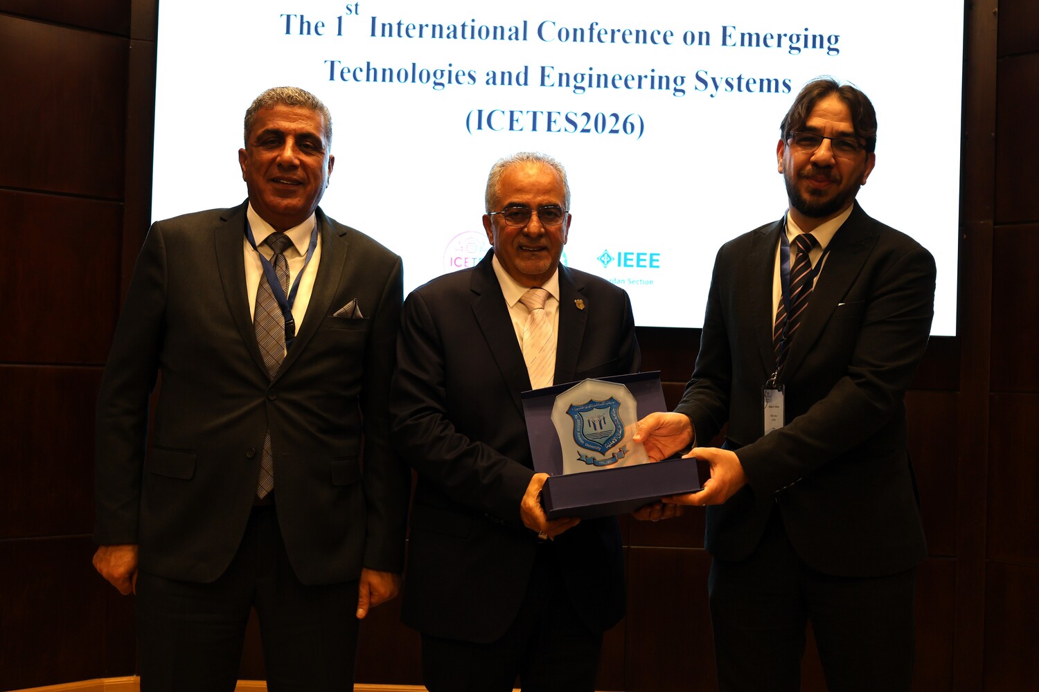 Madar Al-Saa Images 0.4801402520468656