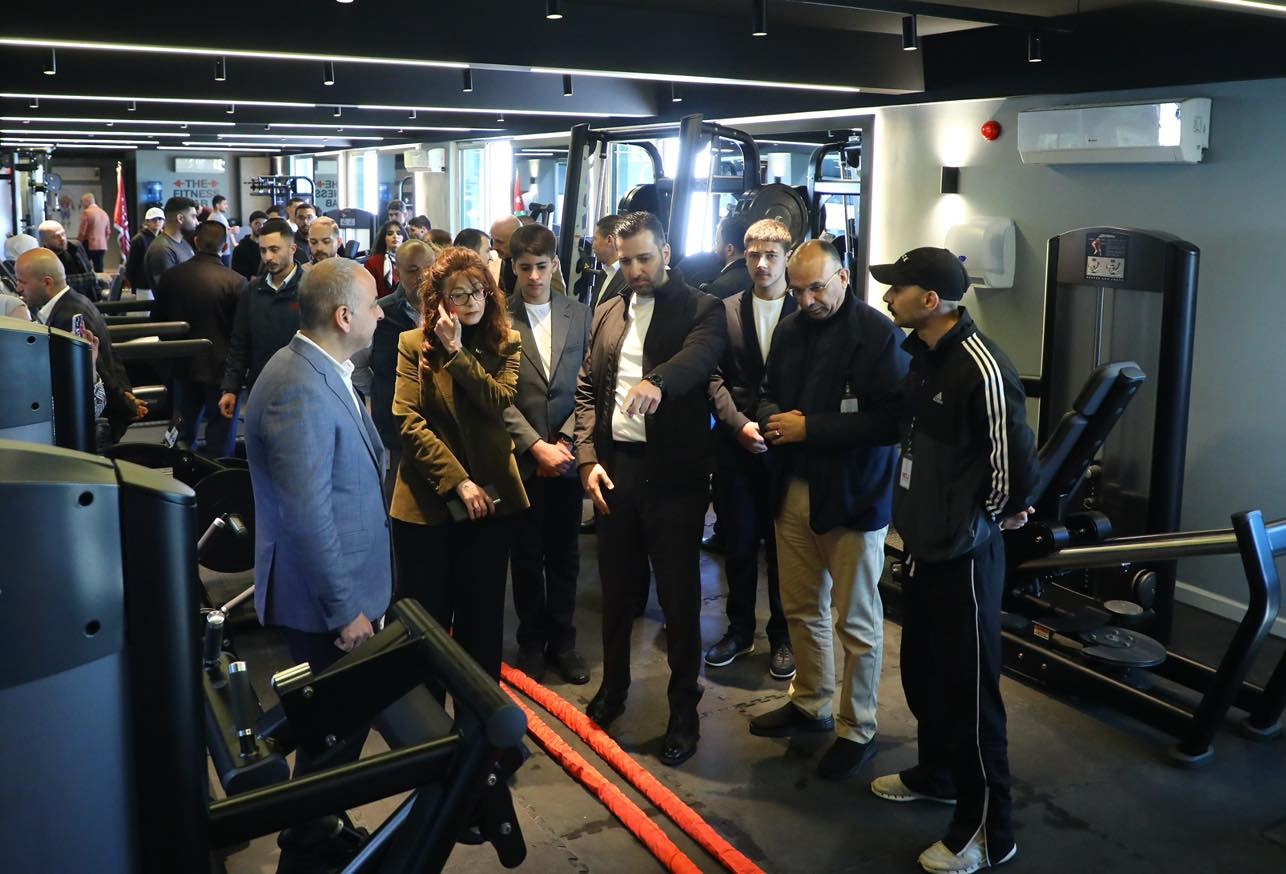 Madar Al-Saa Images 0.37415186269438294