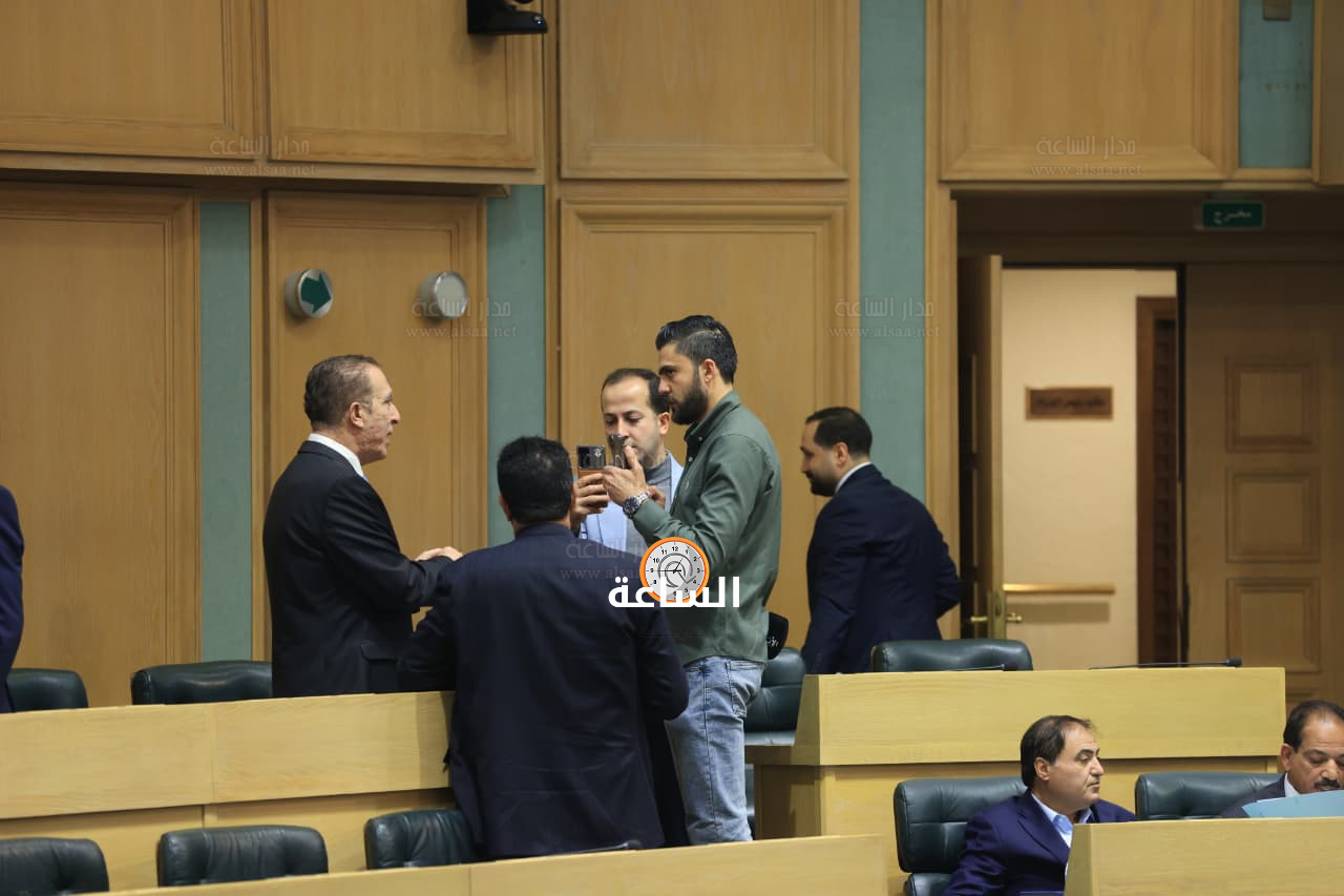 Madar Al-Saa Images 0.23580780281629155