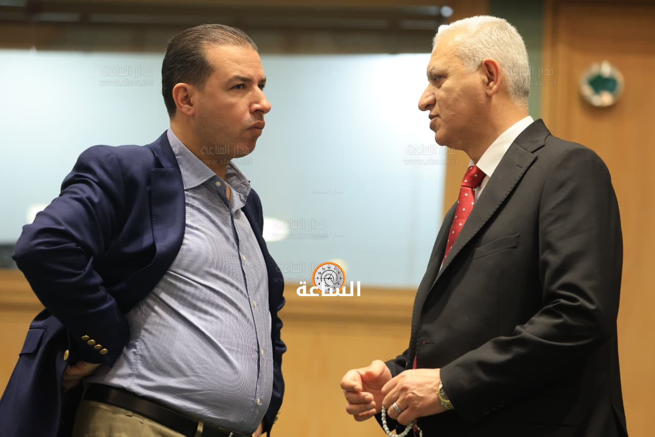 Madar Al-Saa Images 0.24749356848664483