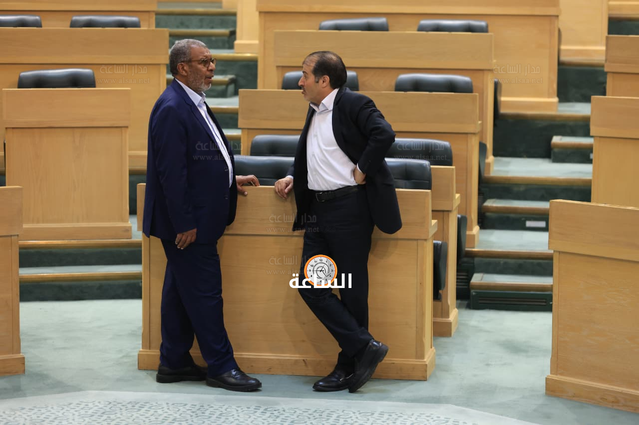 Madar Al-Saa Images 0.48614304918808293