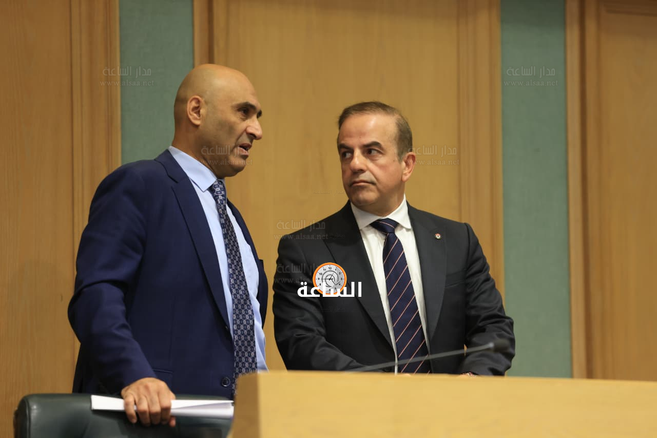 Madar Al-Saa Images 0.4243992319949207