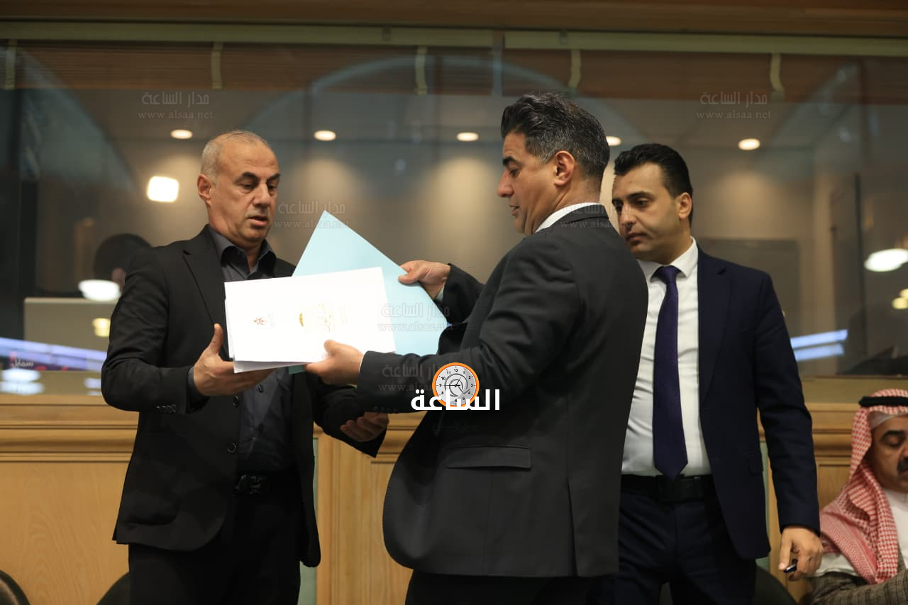 Madar Al-Saa Images 0.19179120058405363