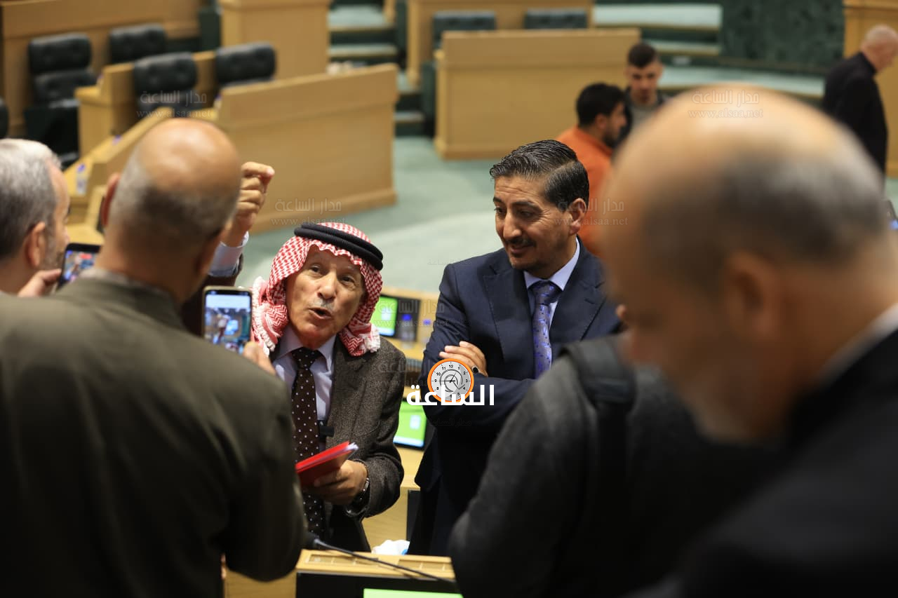 Madar Al-Saa Images 0.2809105763292945