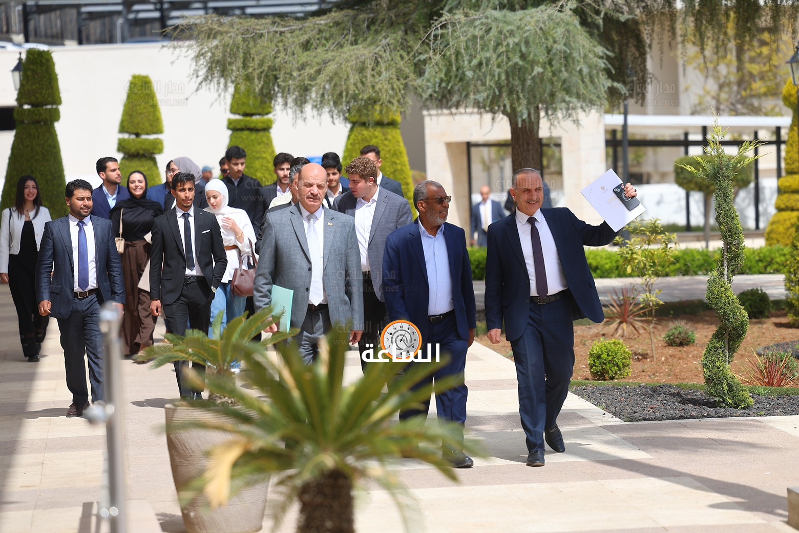 Madar Al-Saa Images 0.02732843172887689