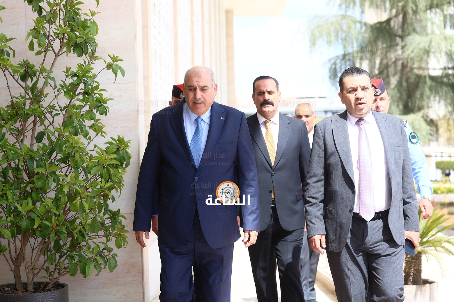 Madar Al-Saa Images 0.8057601018121495