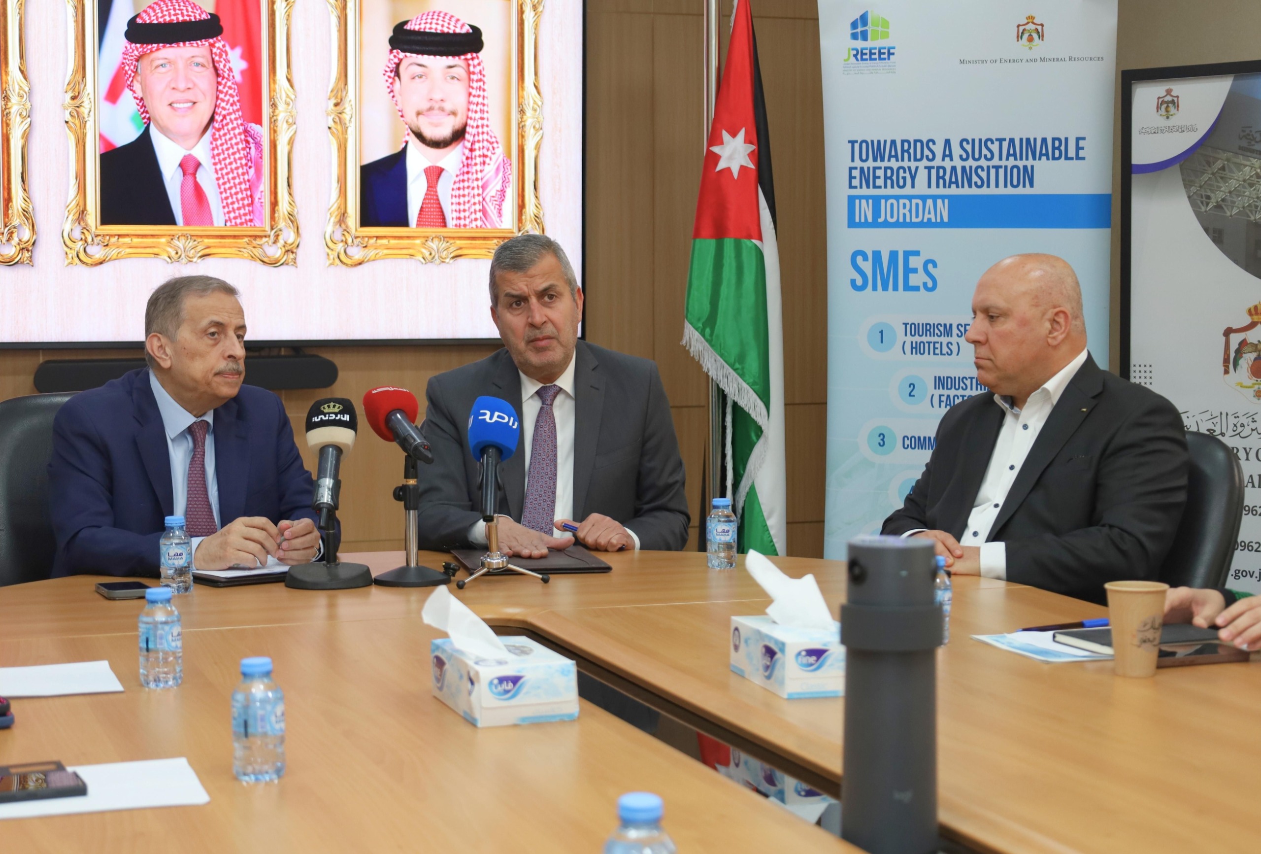 Madar Al-Saa Images 0.540065782344786