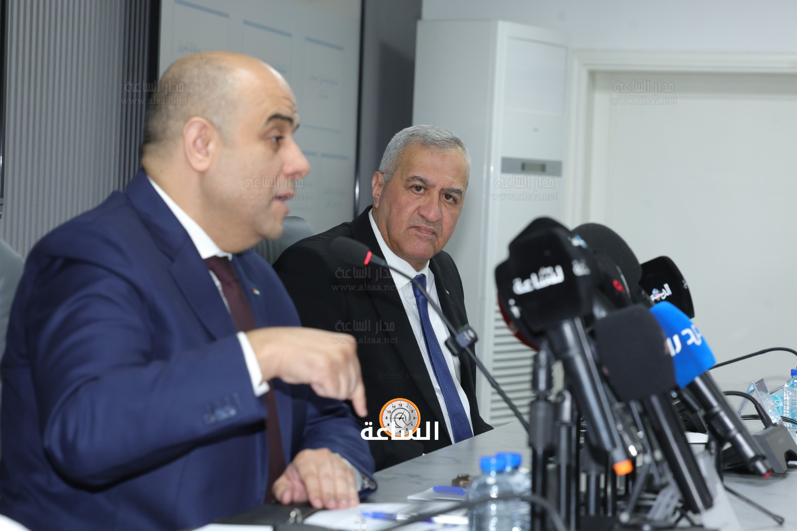 Madar Al-Saa Images 0.8434257332859703