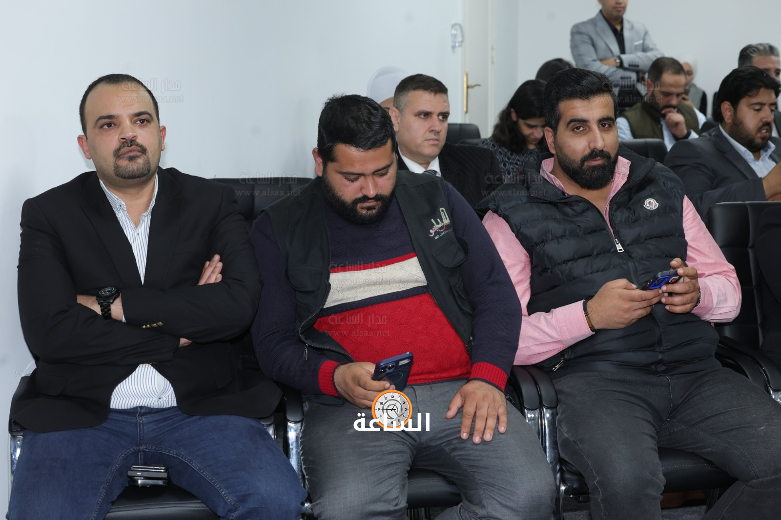 Madar Al-Saa Images 0.15106715159921225