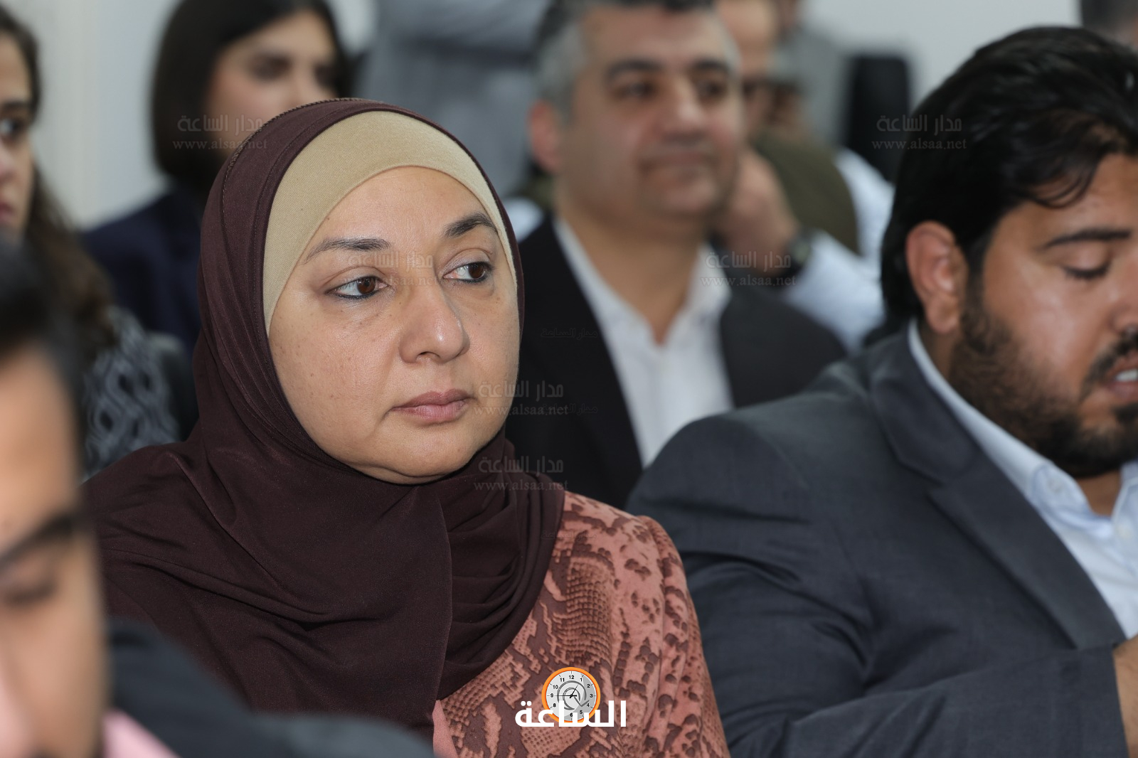 Madar Al-Saa Images 0.04001092153162489