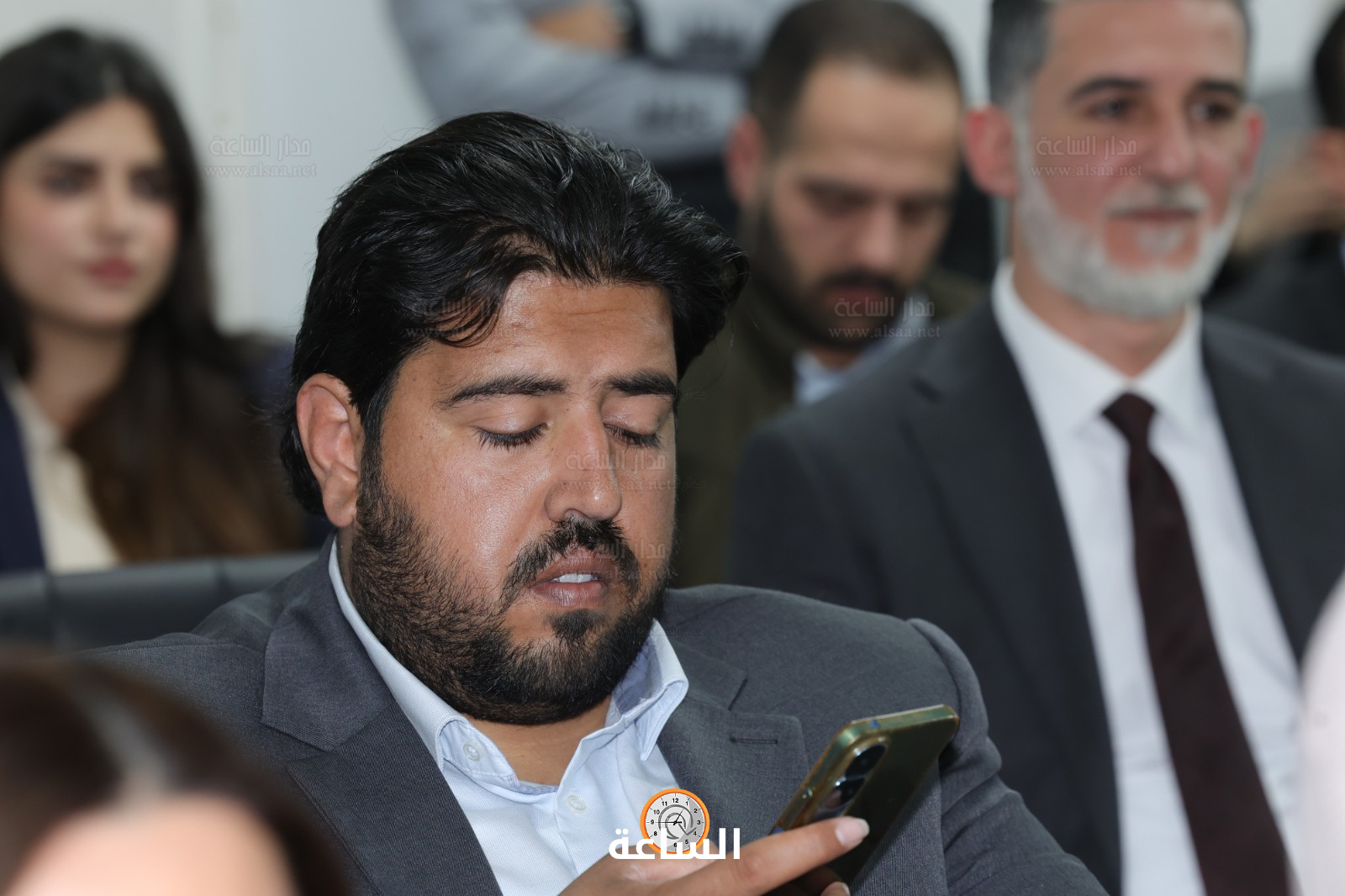 Madar Al-Saa Images 0.510745746474613