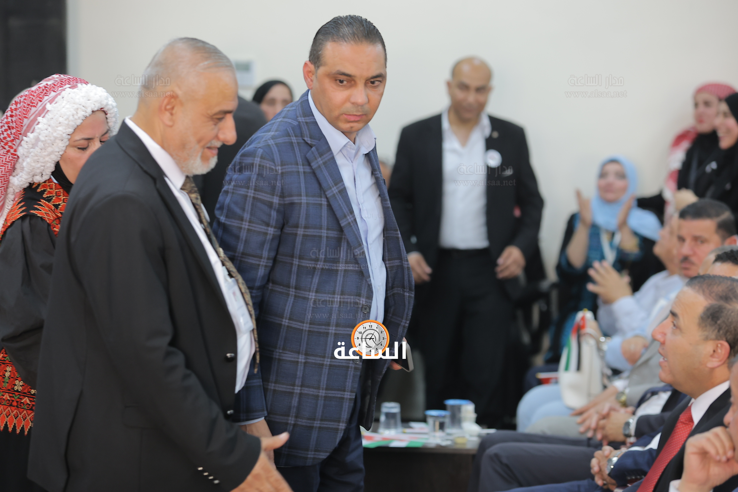 Madar Al-Saa Images 0.8129244292674632