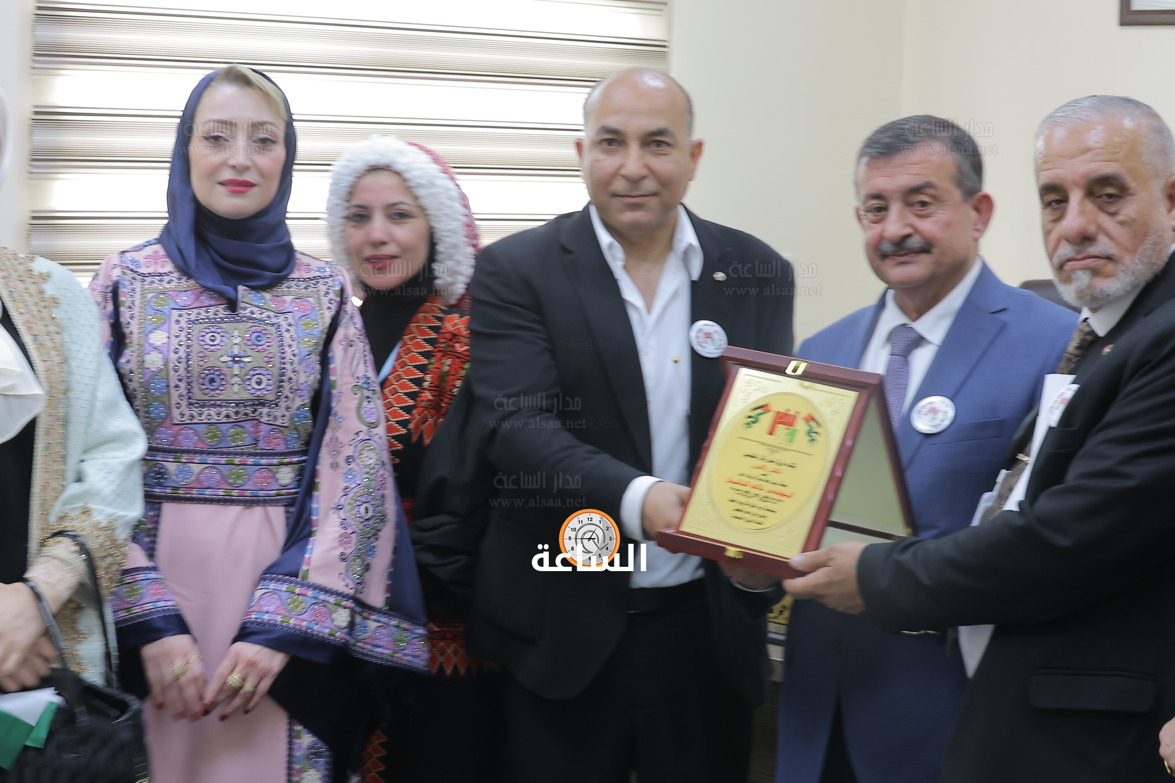 Madar Al-Saa Images 0.28351771328001263