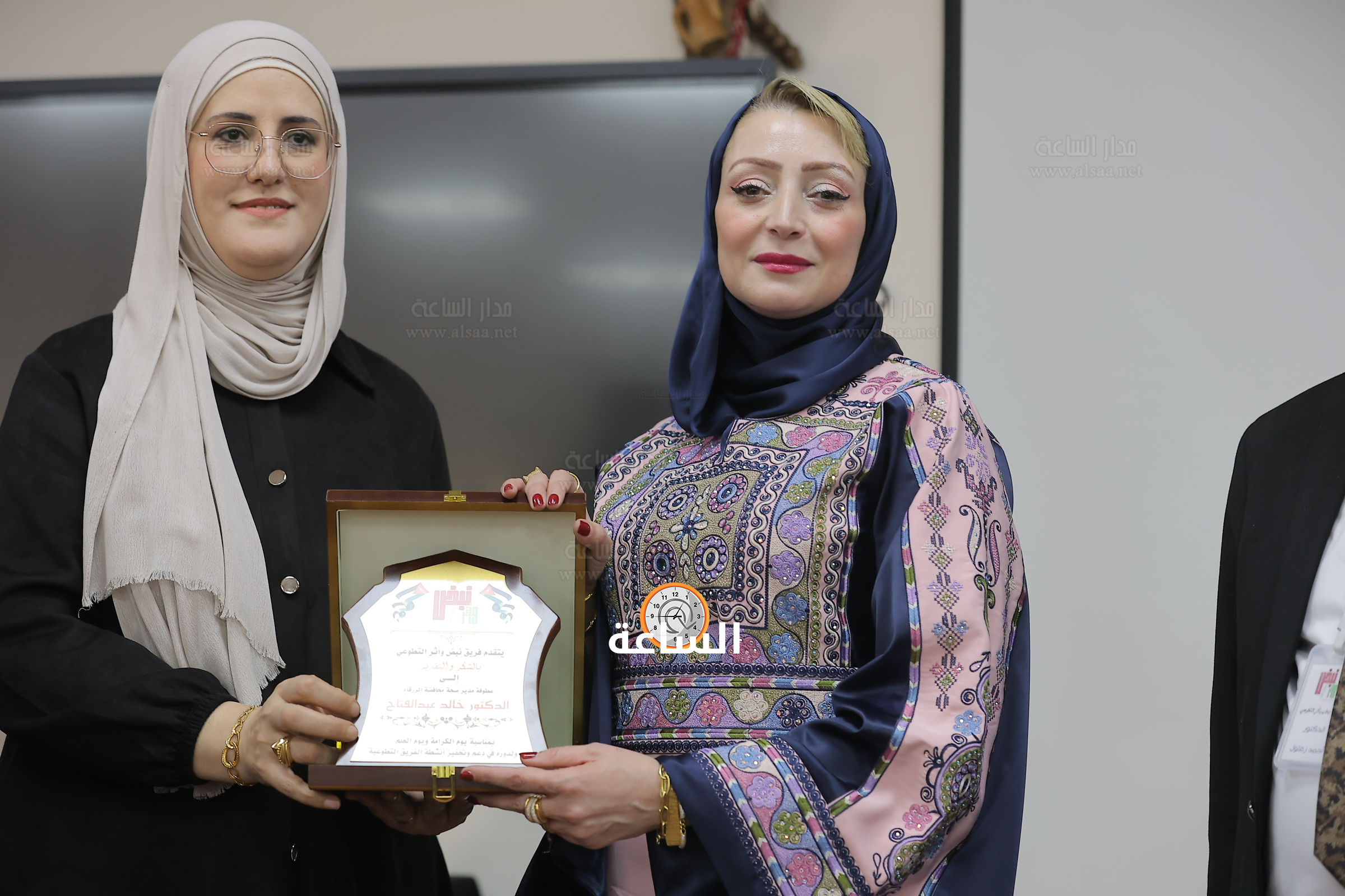 Madar Al-Saa Images 0.14288409268030577