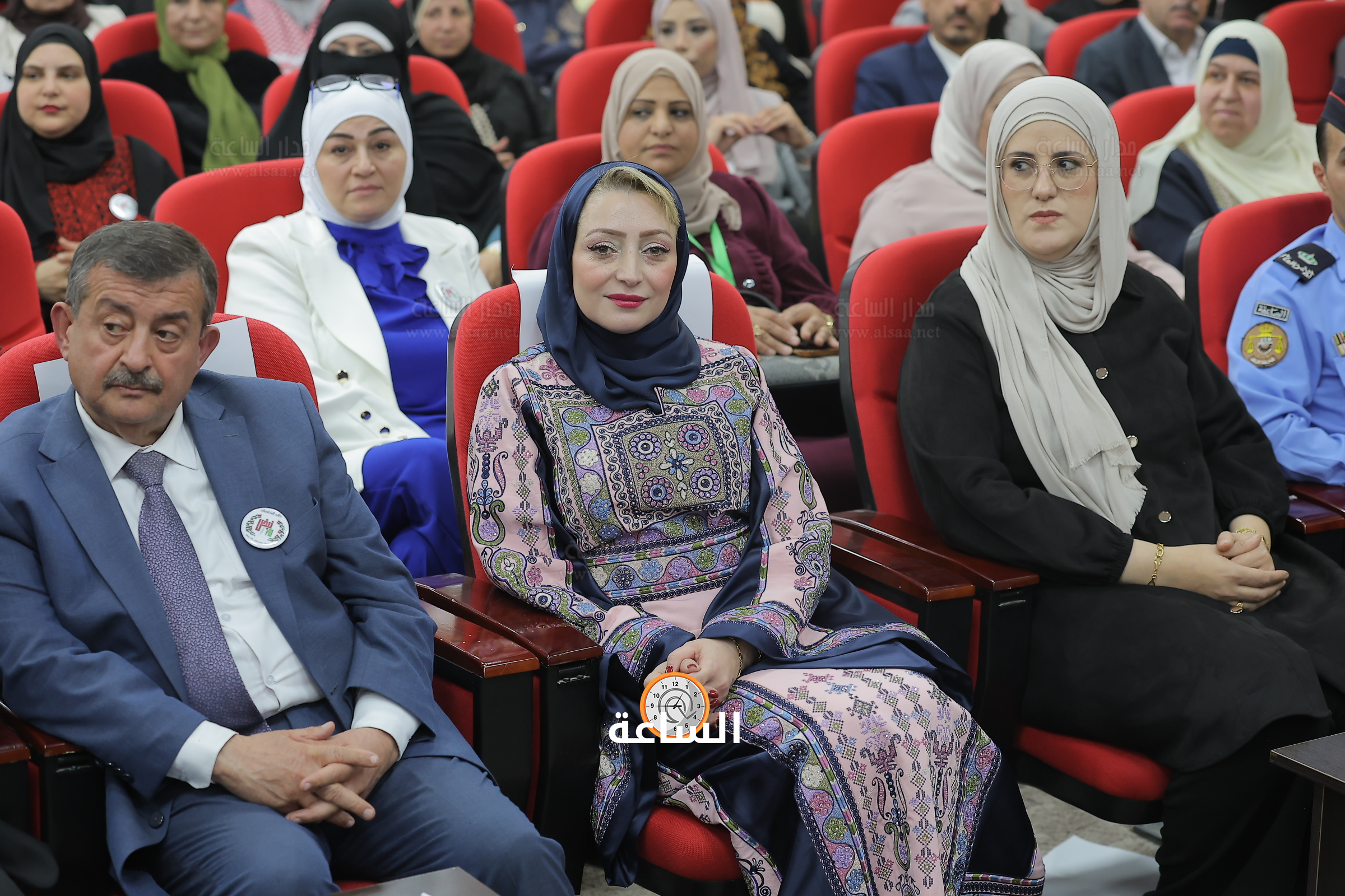 Madar Al-Saa Images 0.5930540946434181