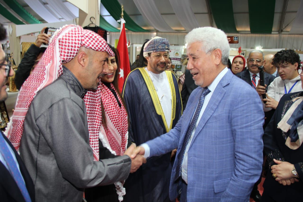 Madar Al-Saa Images 0.26436879082463116