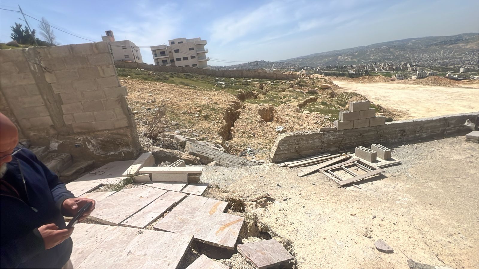 Madar Al-Saa Images 0.9252879935103139