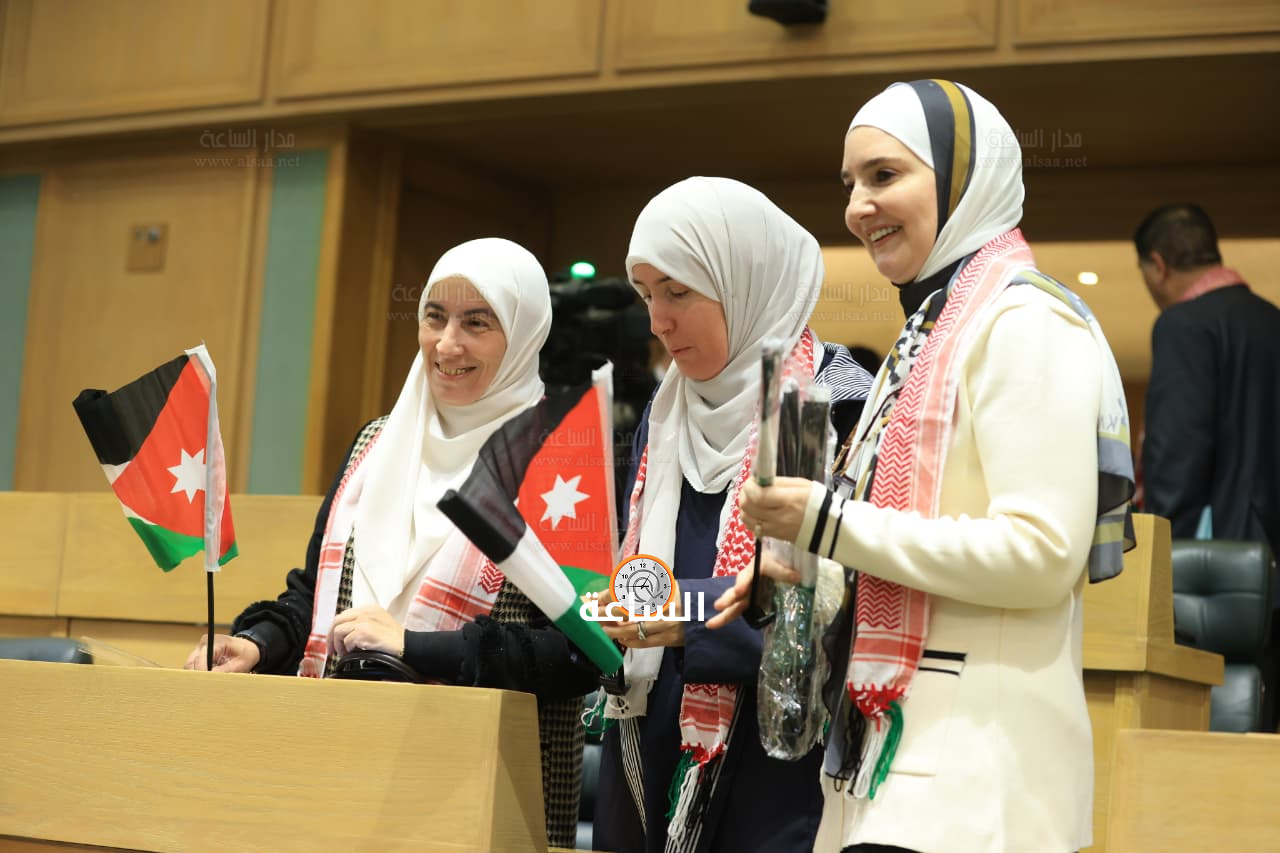 Madar Al-Saa Images 0.09006797537980027