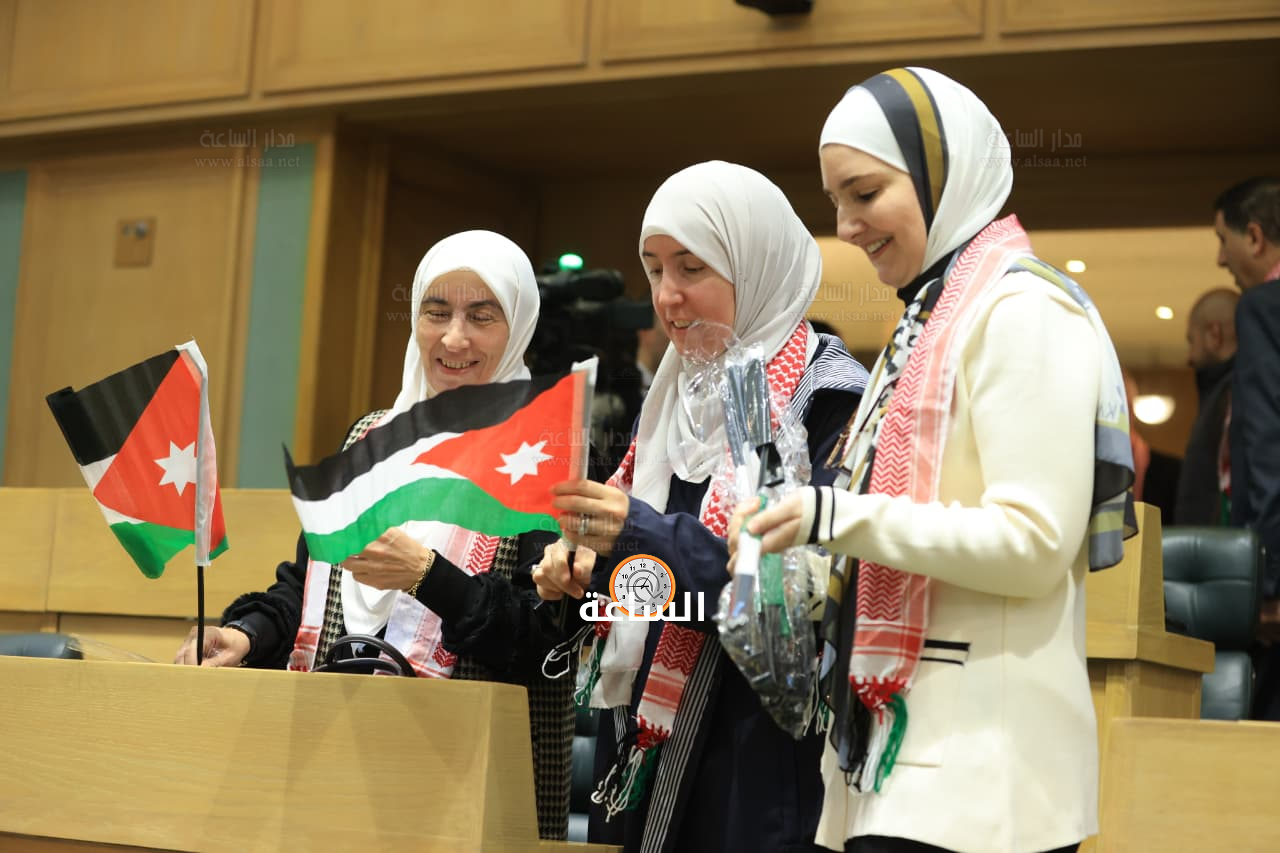 Madar Al-Saa Images 0.4000093263431568