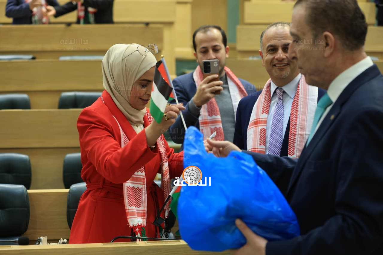 Madar Al-Saa Images 0.7133649806039473