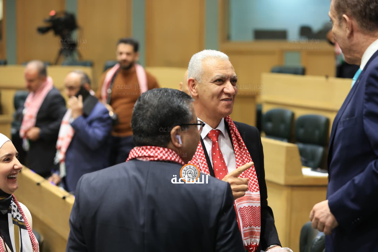 Madar Al-Saa Images 0.5501519839471362