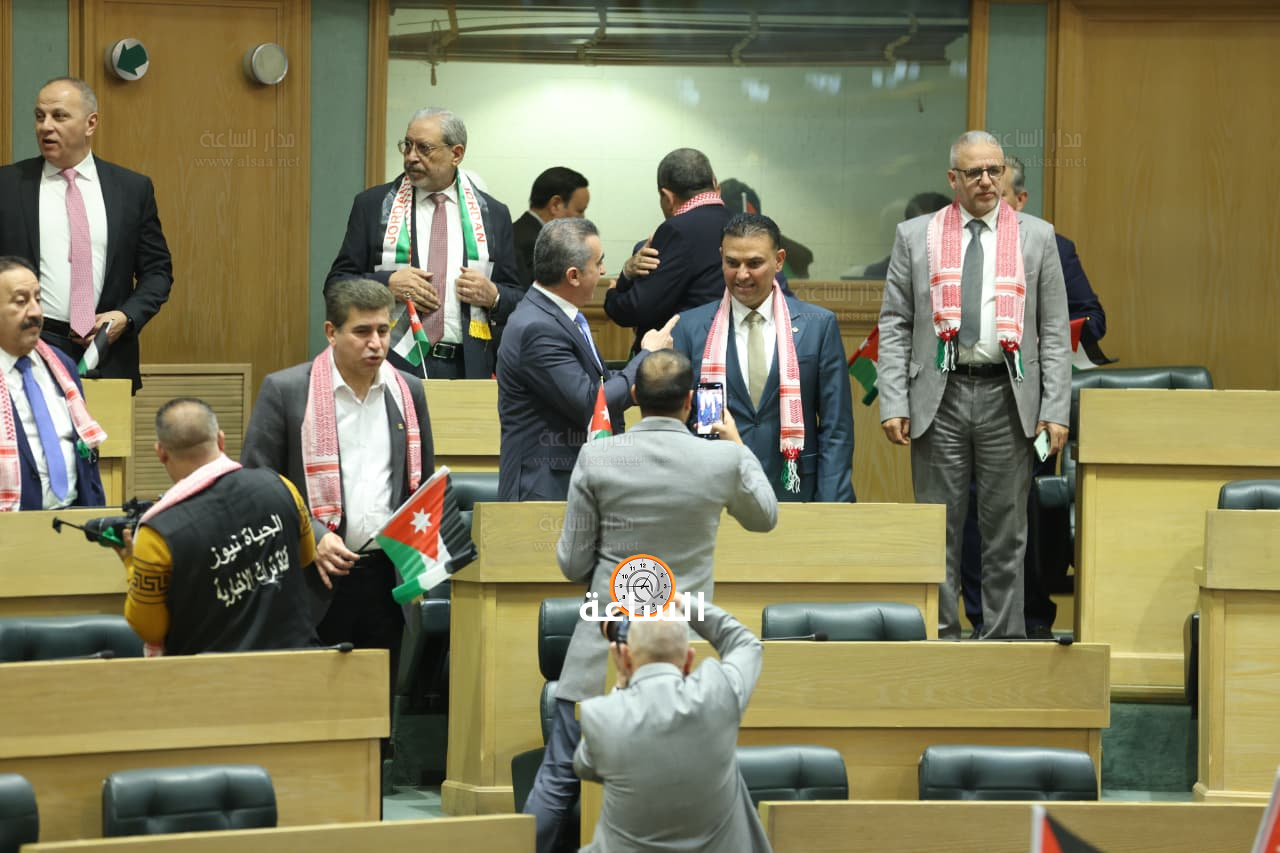 Madar Al-Saa Images 0.6097206597994552